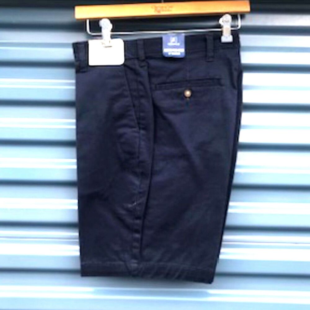 Size: 30 Above the Knee Casual or Dress Shorts . New w/ Tags